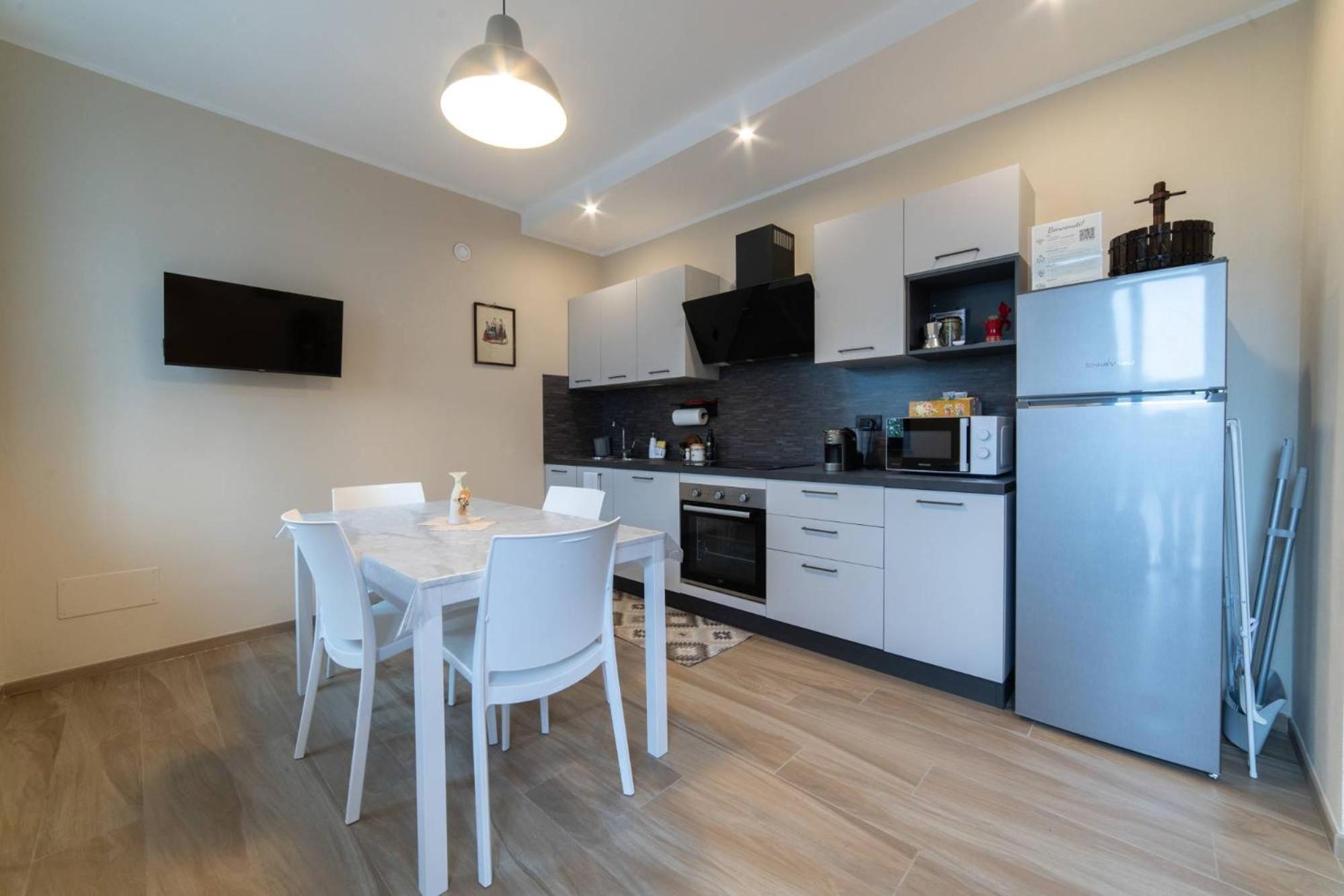 Casa Rubbo - Appartamento 'Como' Nelle Langhe Alba  Luaran gambar