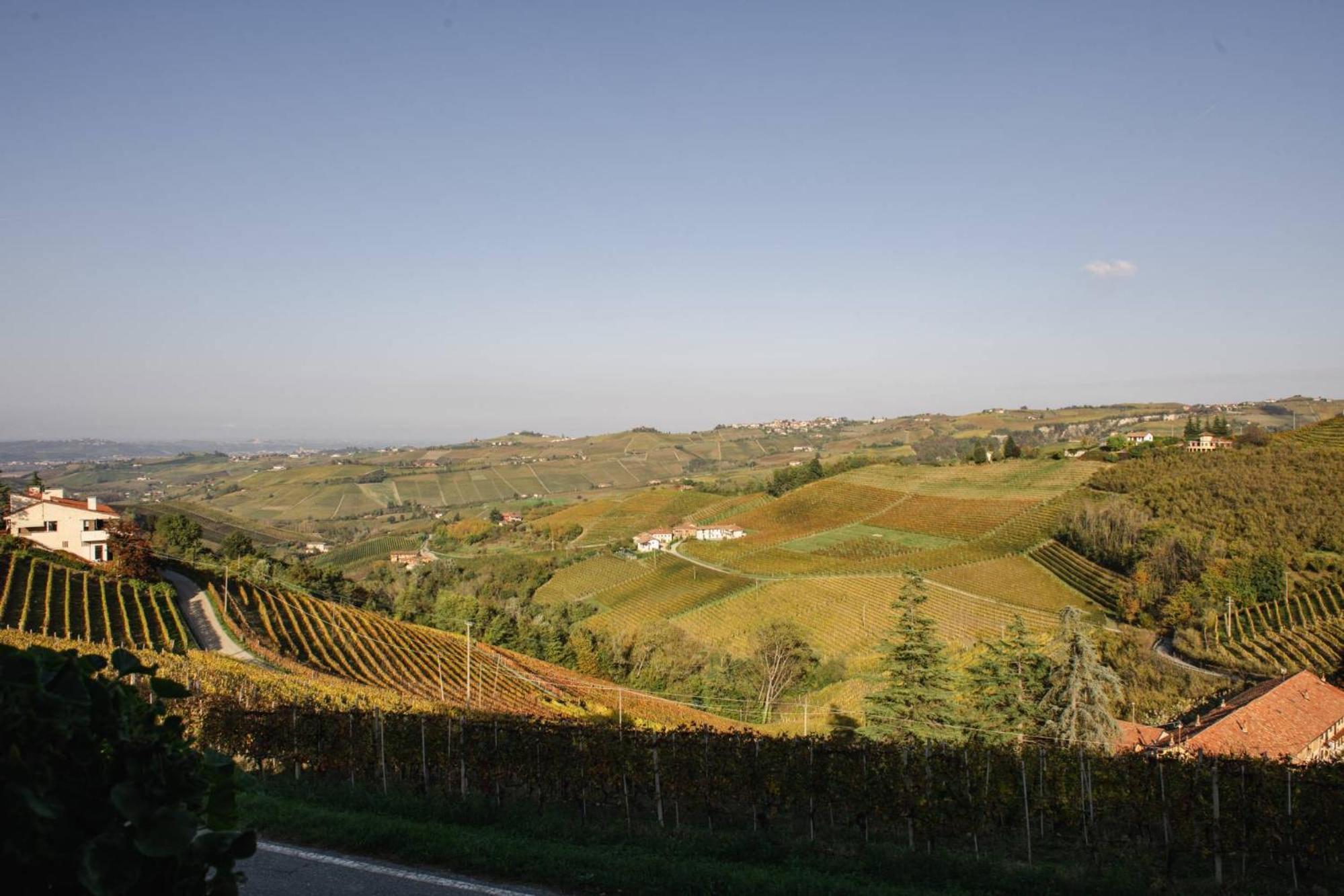 Casa Rubbo - Appartamento 'Como' Nelle Langhe Alba  Luaran gambar